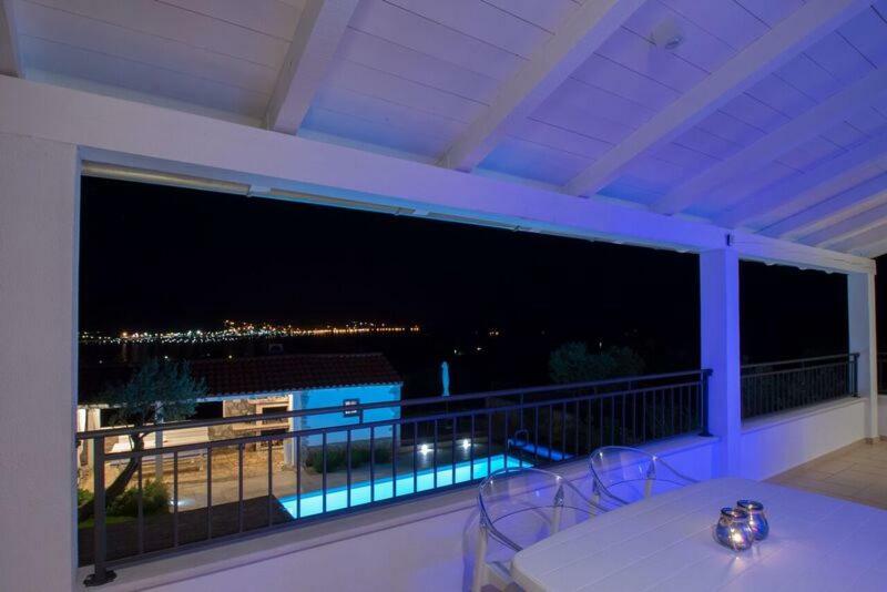Salt & Sand Villa Kornic Exterior photo